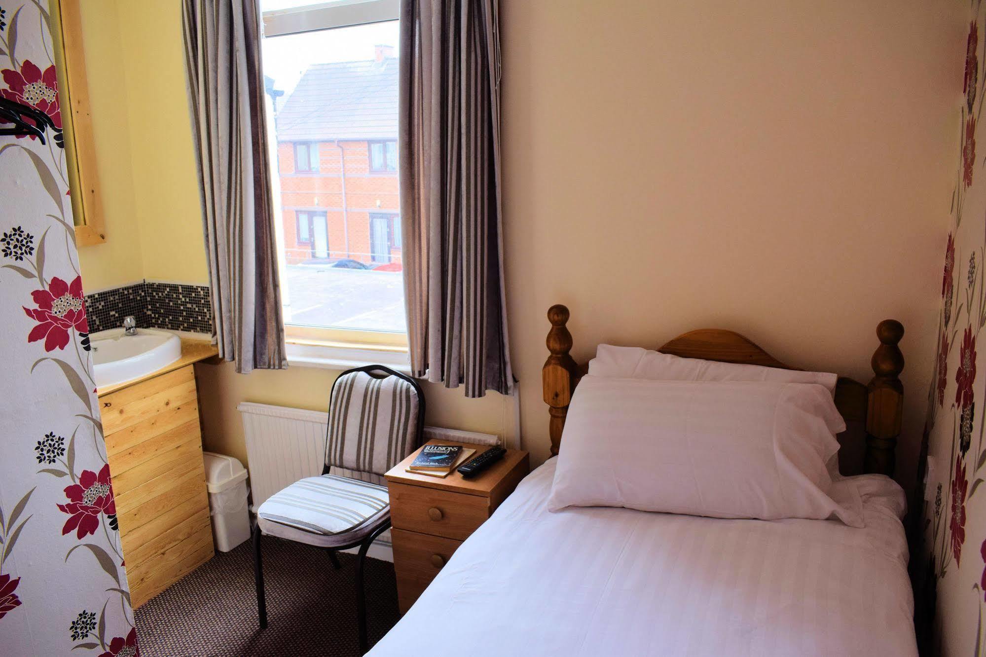 The Clarendon Showtel Blackpool Ngoại thất bức ảnh